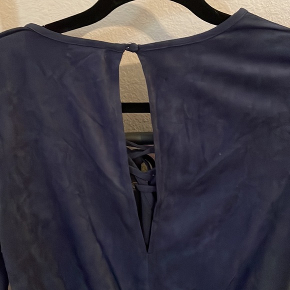 Super SOFT suede-like blue tunic with cinched waist and laced-neck detail - Picture 7 of 7